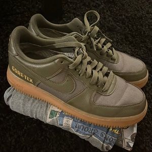 Nike GORE TEX Olive